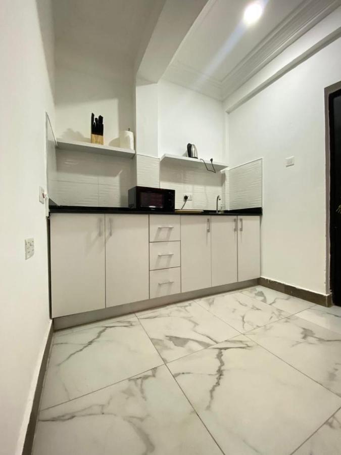 Milton Avenue Suites Accra Esterno foto