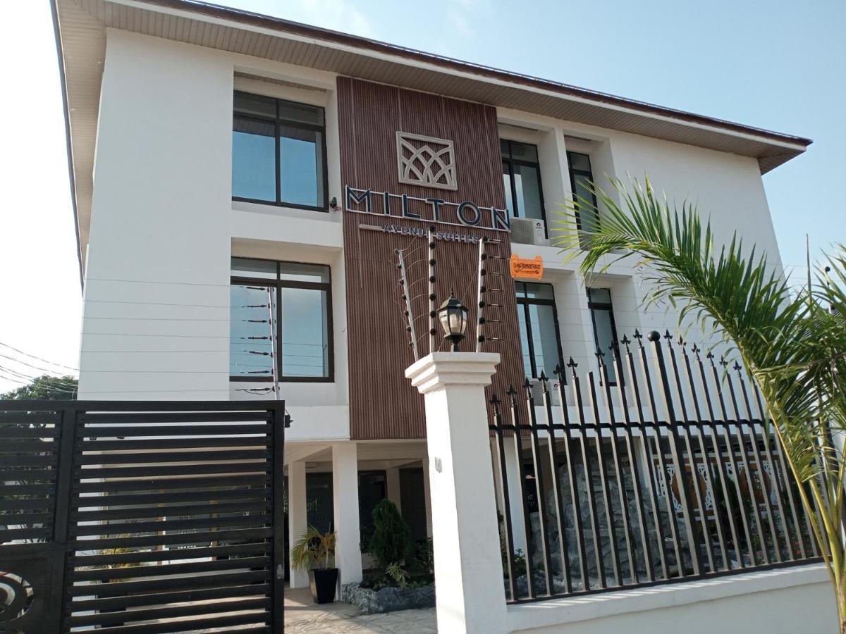 Milton Avenue Suites Accra Esterno foto