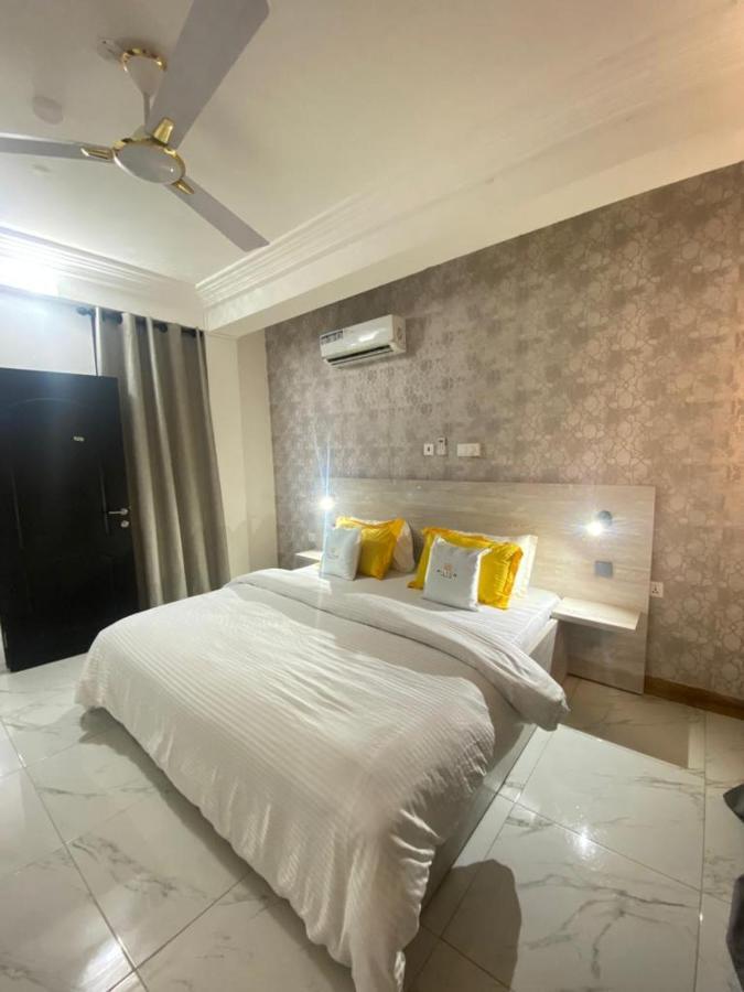 Milton Avenue Suites Accra Esterno foto